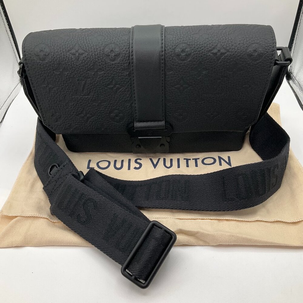 Louis Vuitton S-Cape Messenger Bag Black Taurillon Monogram Embossed Leather